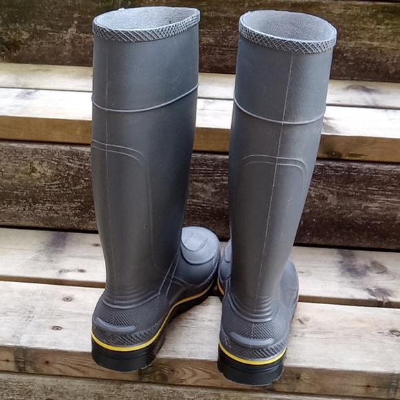 Servus Honeywell CSA Rubber Boots Size 8 Hard Toe Work Boots Grey Yellow / Grey - Picture 3 of 13